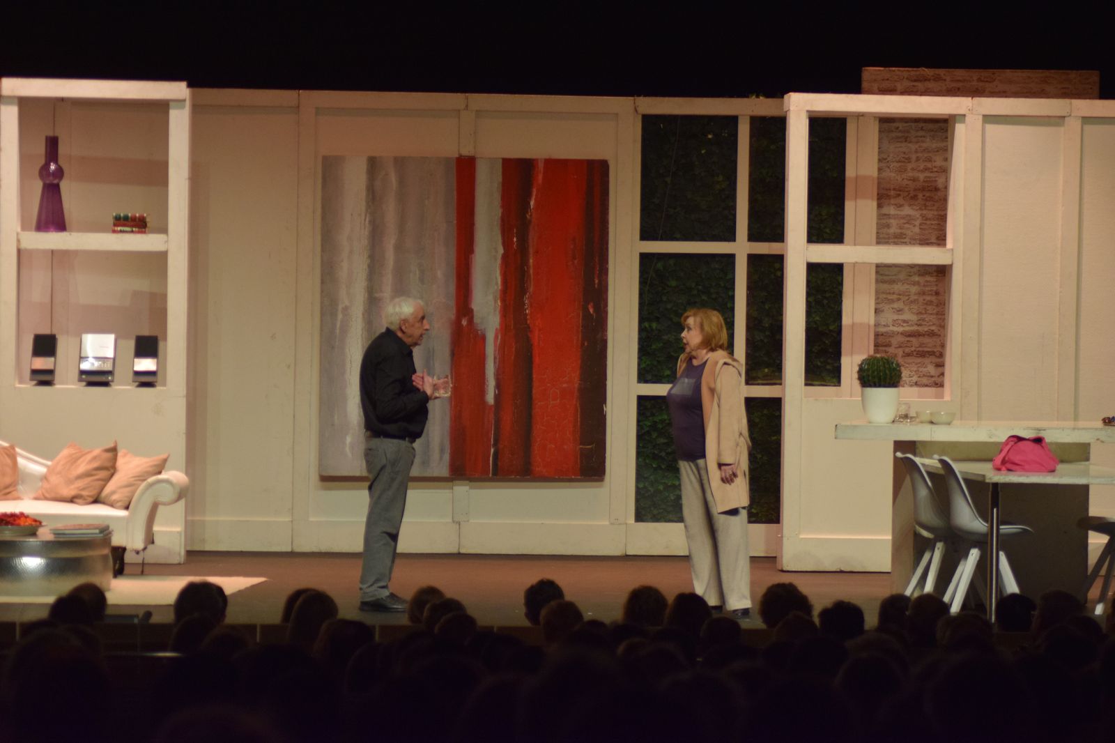 Las risas llenan el Teatro Ramos Carrión gracias a Mentiras interesantes