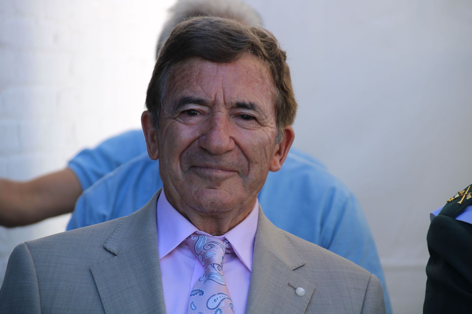 jesus-manso-alcalde-de-moriscos-en-el-acto-que-ha-nombrado-hijo-predilecto-del-municipio-a-jose-antonio-iglesias-pollo-3