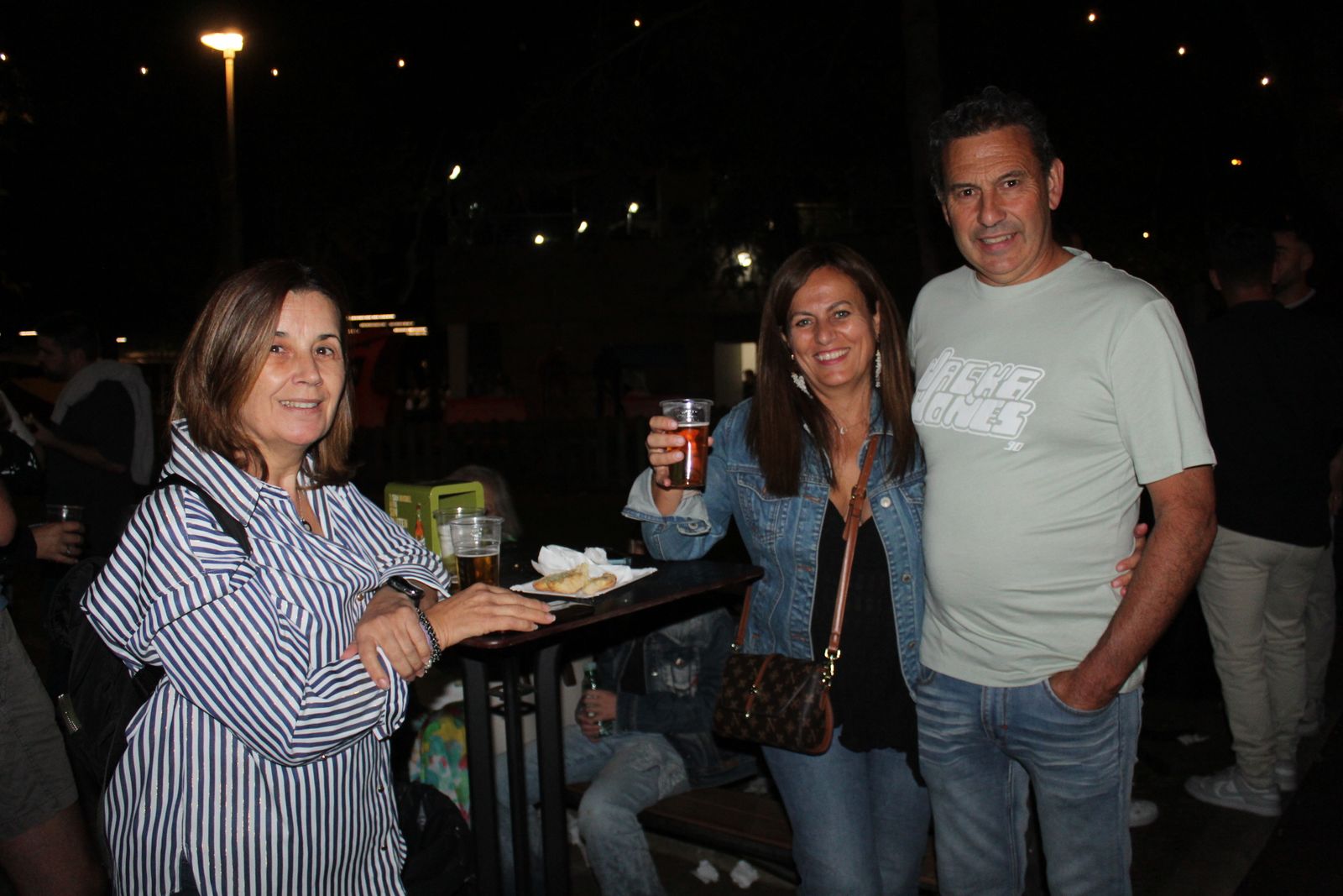 Ambiente en la Feria de Día en la tarde de este lunes