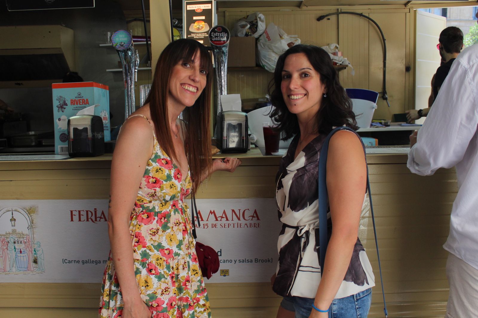 Ambiente en la Feria de Día en el mediodía de este sábado