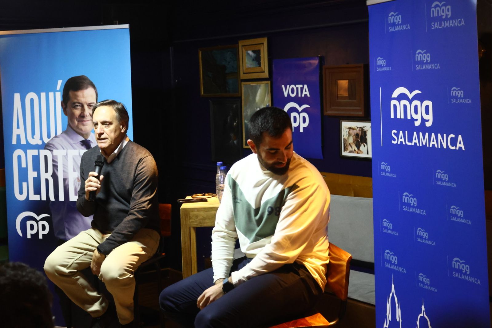 Carlos García Carbayo y Ángel Porras participan en un encuentro con jóvenes