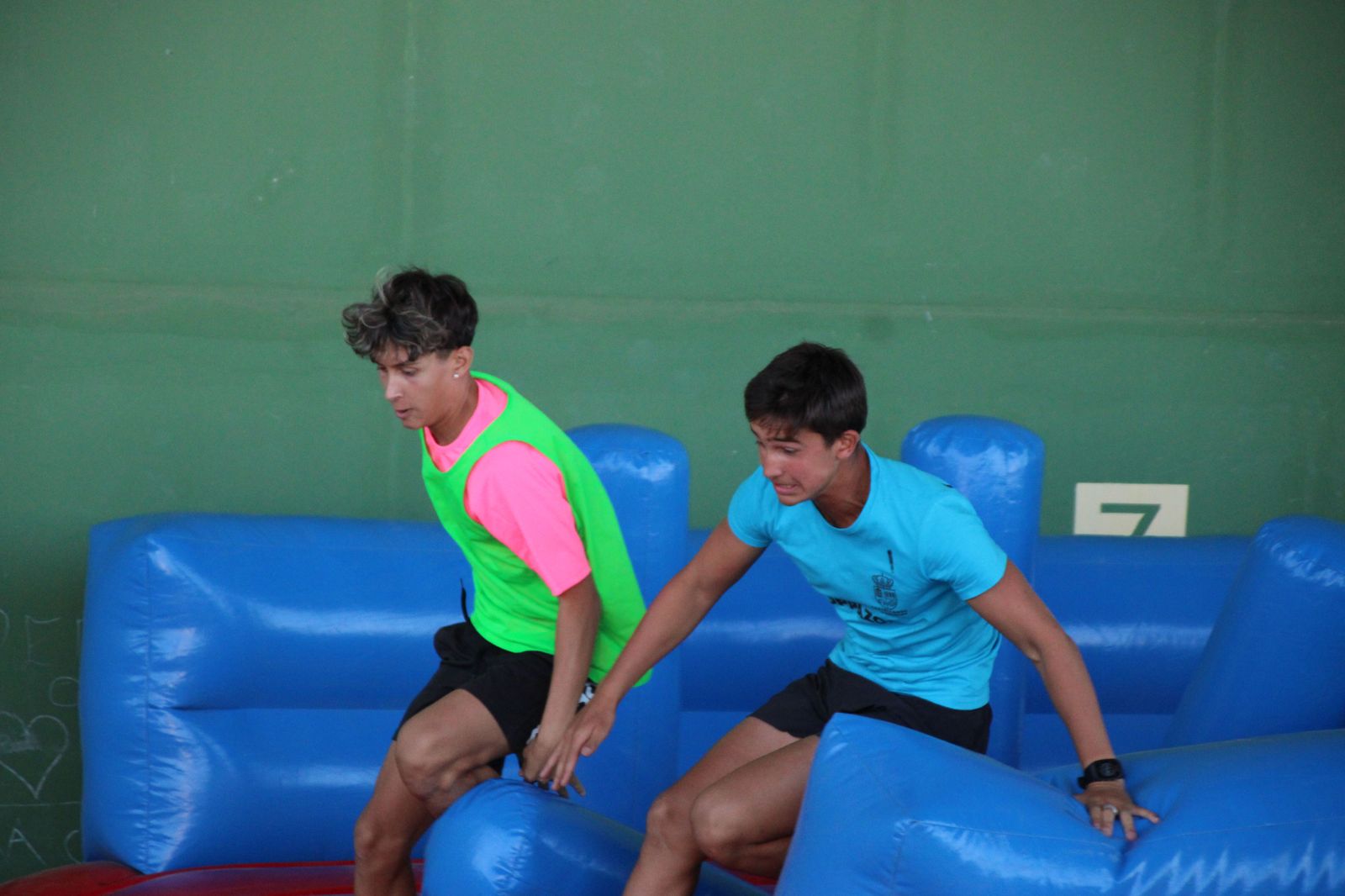 humor-amarillo-en-castellanos-de-moriscos-63