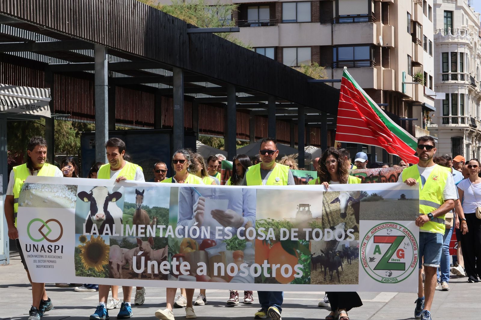 Marcha silenciosa en homenaje a David Lafoz (45).JPG