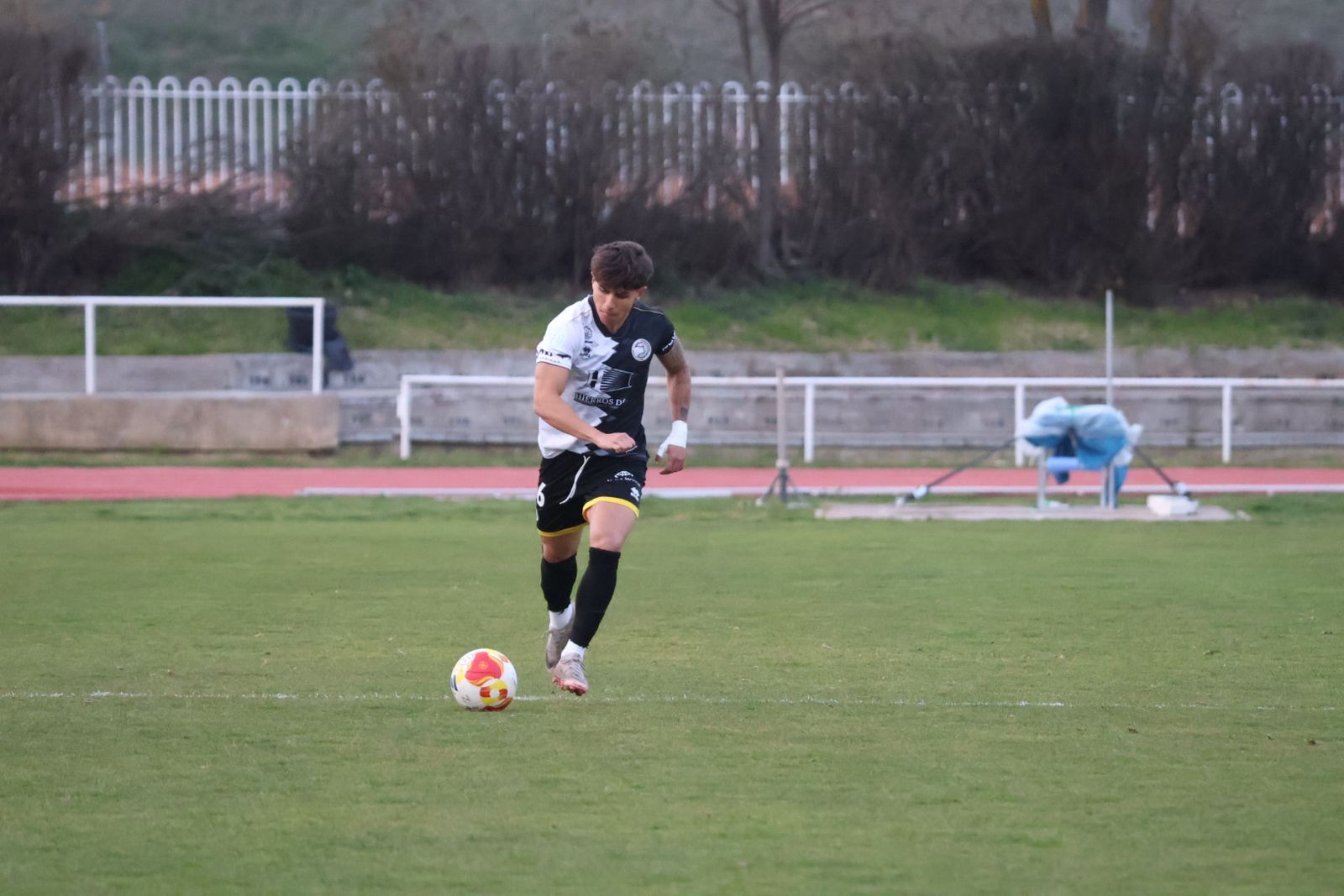 Unionistas B - Atlético Mansillés