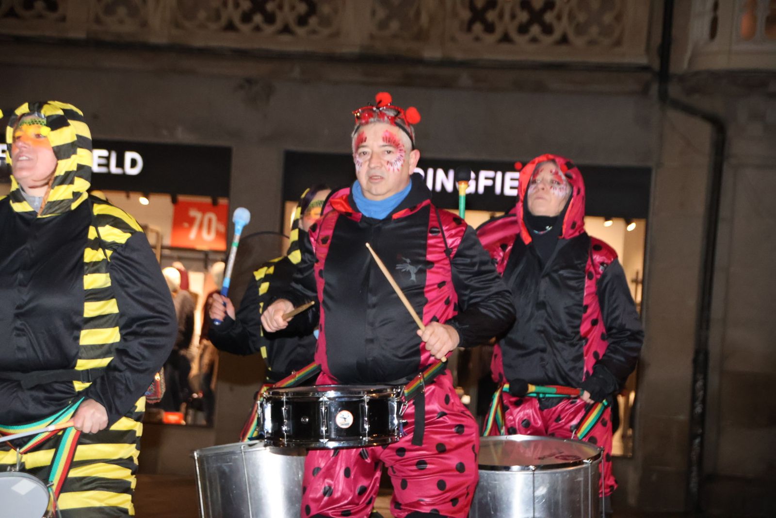 Pasacalles desde la Plaza del Liceo