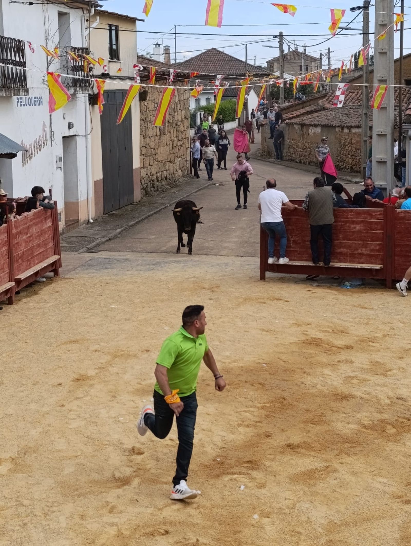 whatsapp-image-2025-05-17-at-19-37-21