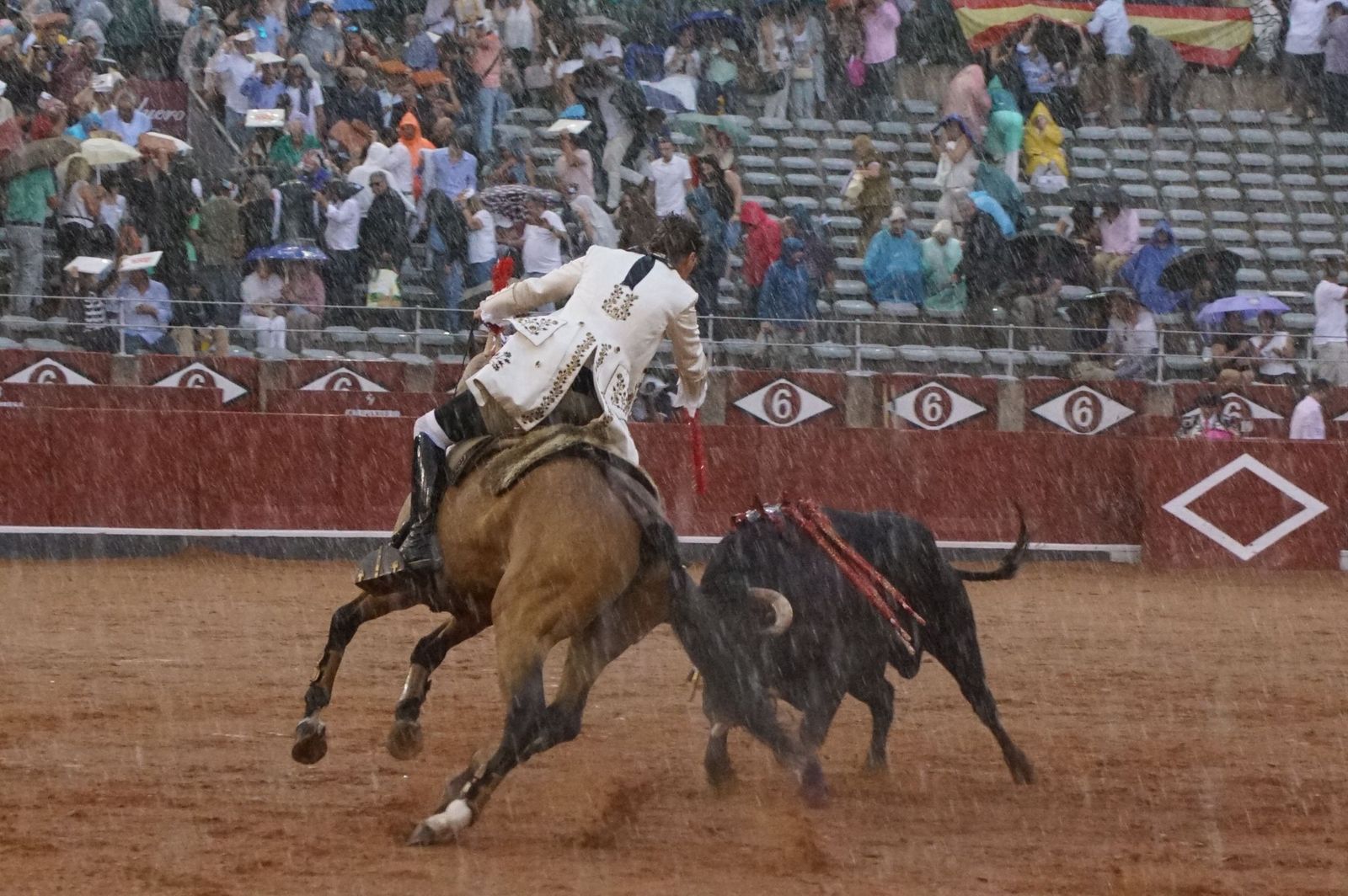Exhibición de rejoneo en La Glorieta a cargo de Diego Ventura, Rui Fernandes y Sergio Galán