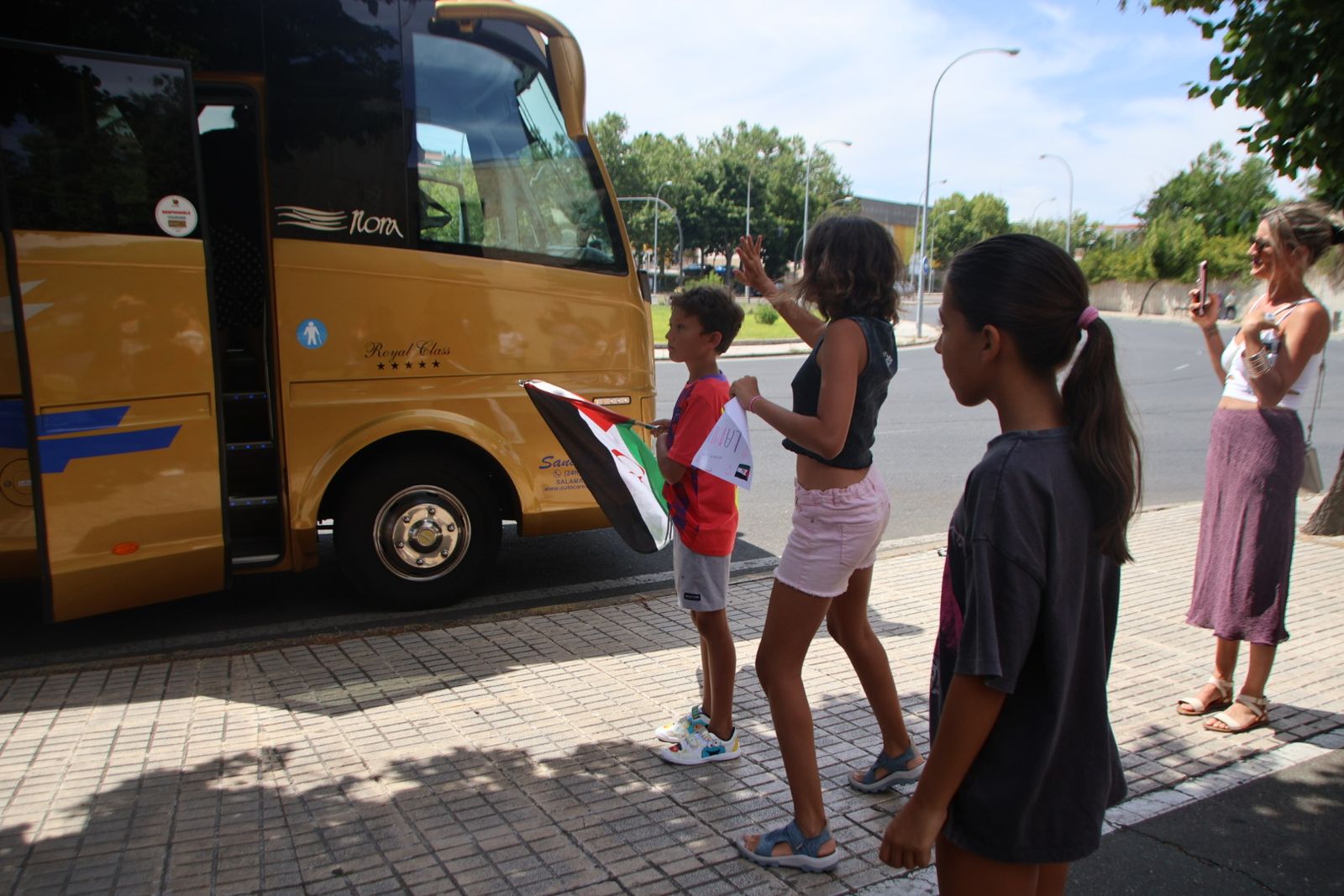 Llegada de 15 menores saharauis del programa Vacaciones en Paz 2025