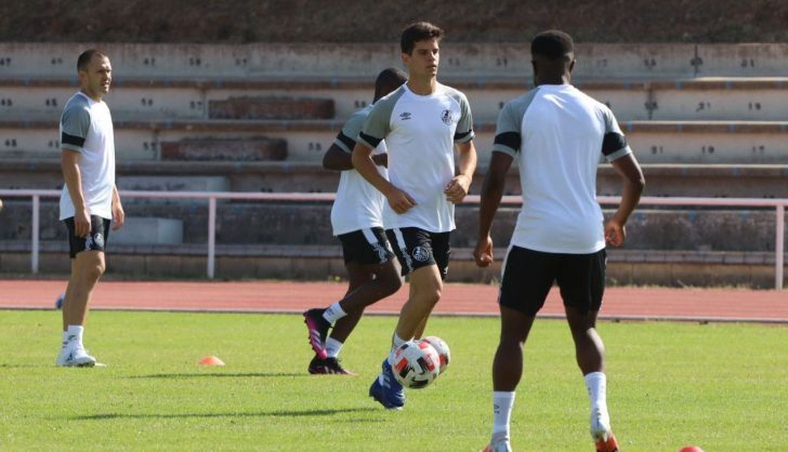 Murua, en una acción de entrenamiento en Las Pistas / FOTO: SALAMANCA24HORAS.