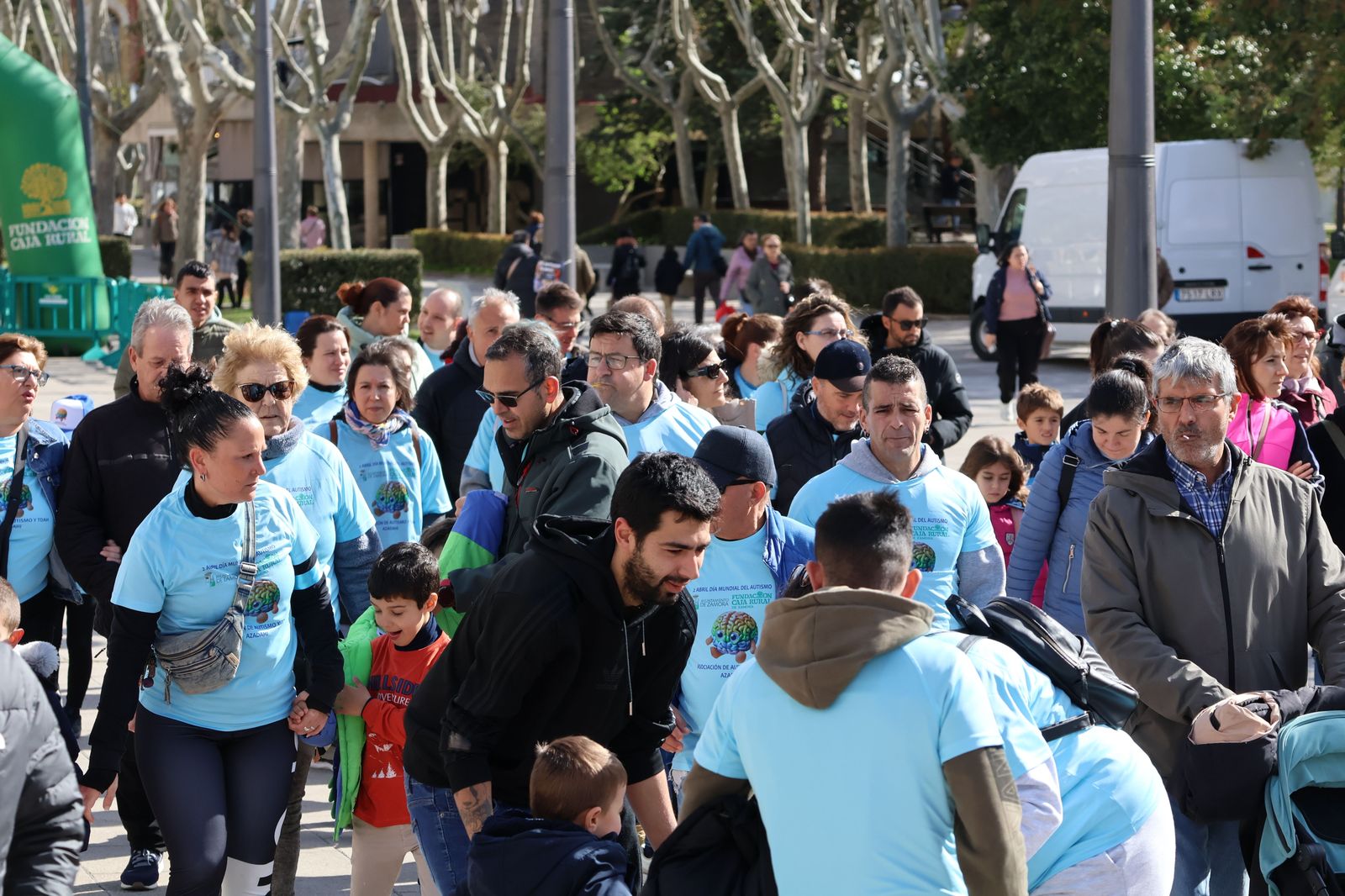 paseo-solidario-por-el-dia-mundial-del-autismo-en-zamora-28