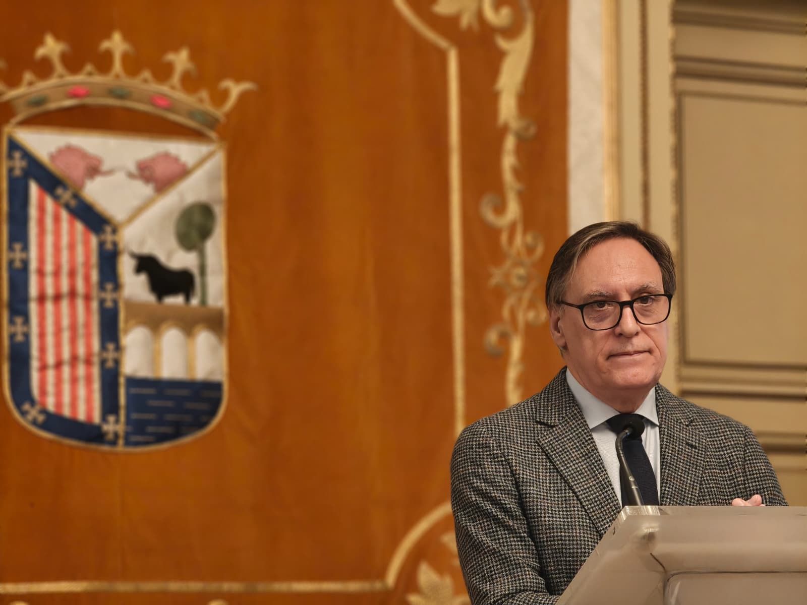 Carlos García Carbayo, alcalde de Salamanca, en una rueda de prensa en el consistorio