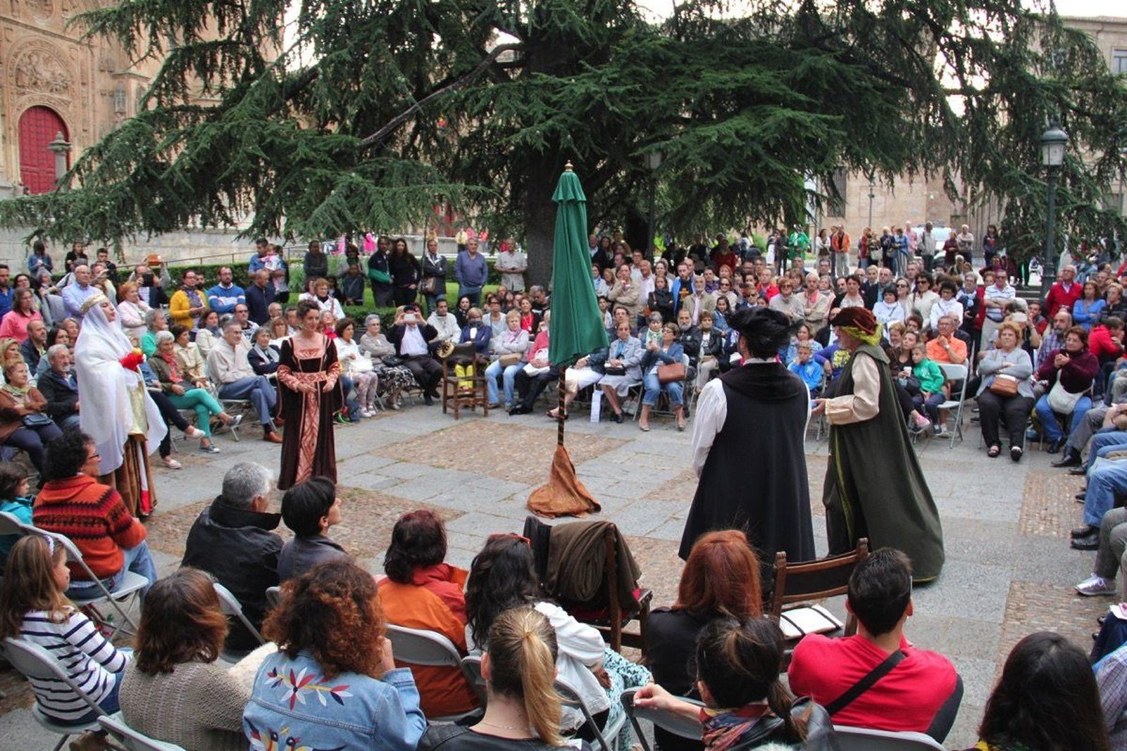Salamanca Plazas y Patios. Etón Teatro: "La lengua de Nebrija"