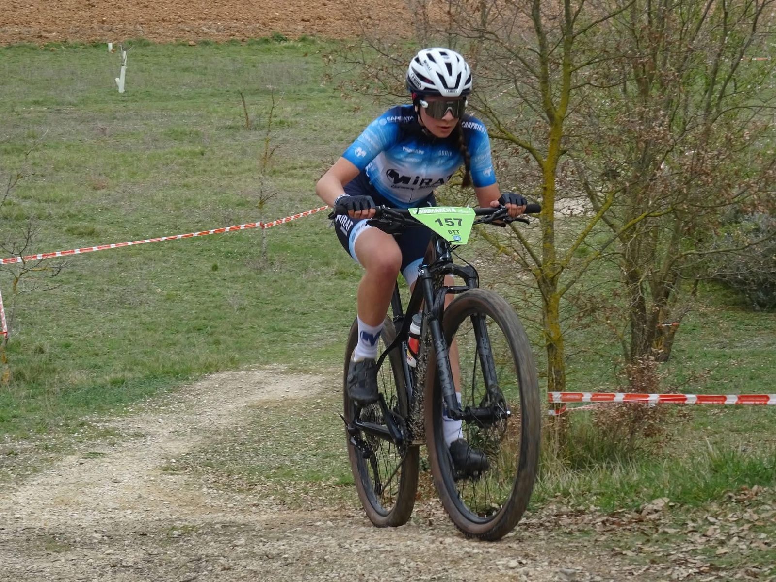 El ciclismo salmantino brilla en carretera y montaña con podios, liderazgos y regreso de sus ciclistas
