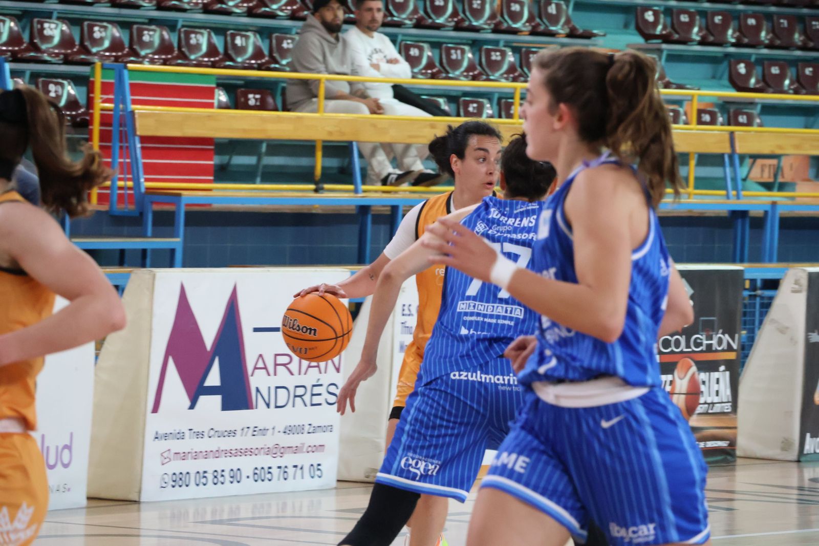 GALERÍA | El encuentro entre el CD Zamarat y el Azul Marino Mallorca, en imágenes