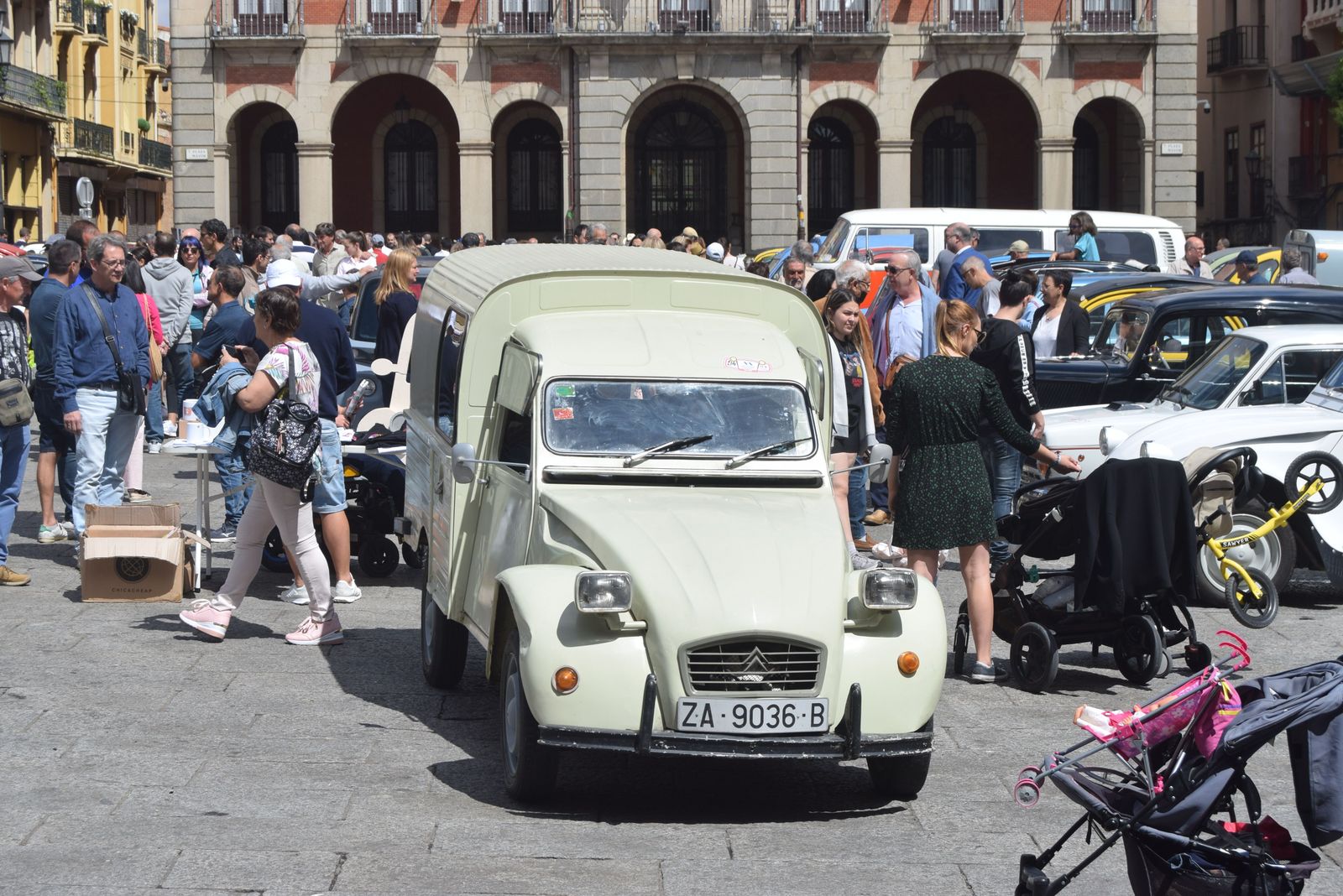 Concentración coches clásicos zamora (1)