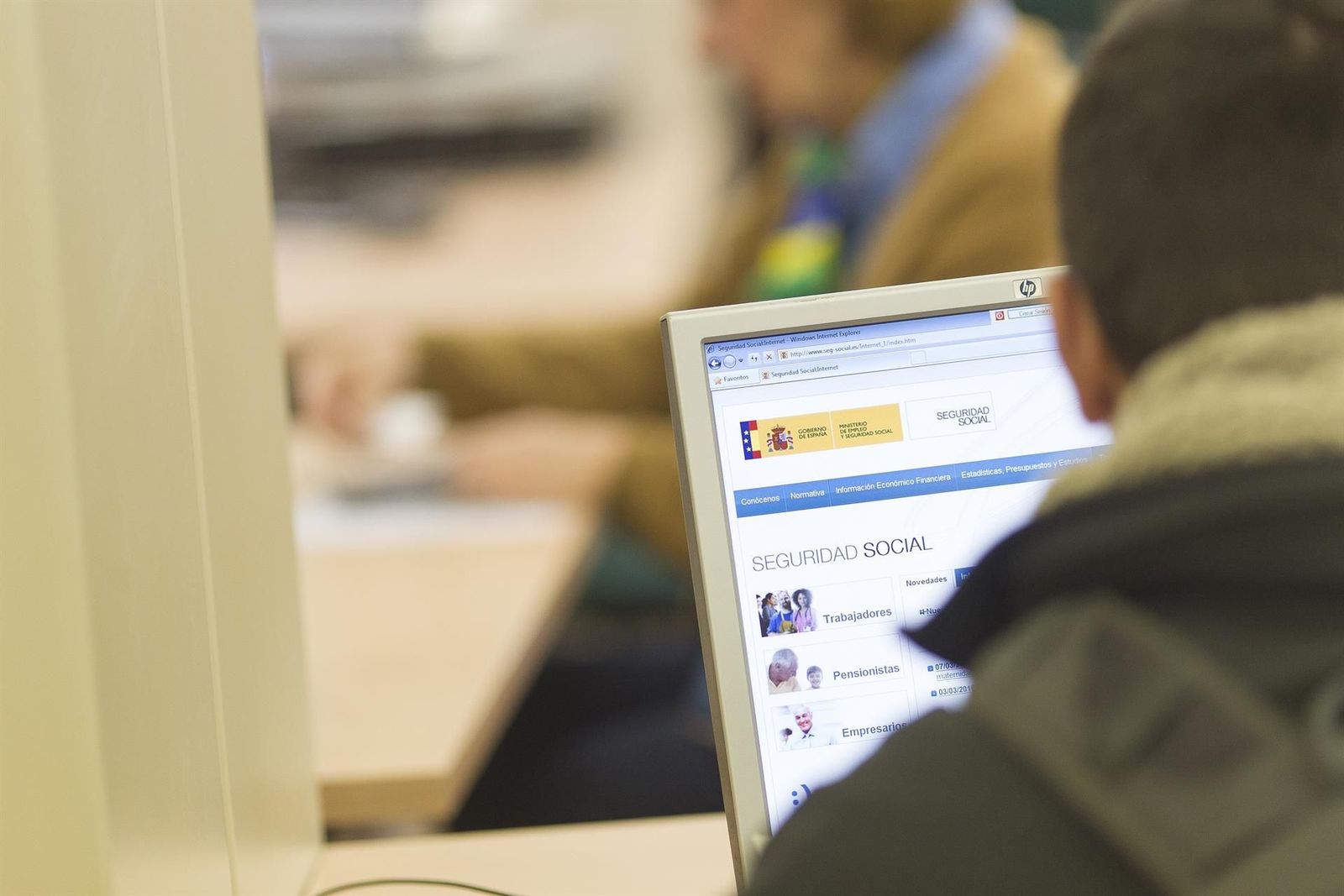 La precariedad laboral preocupa al 59% de la población activa española, según Infojobs | Europa Press