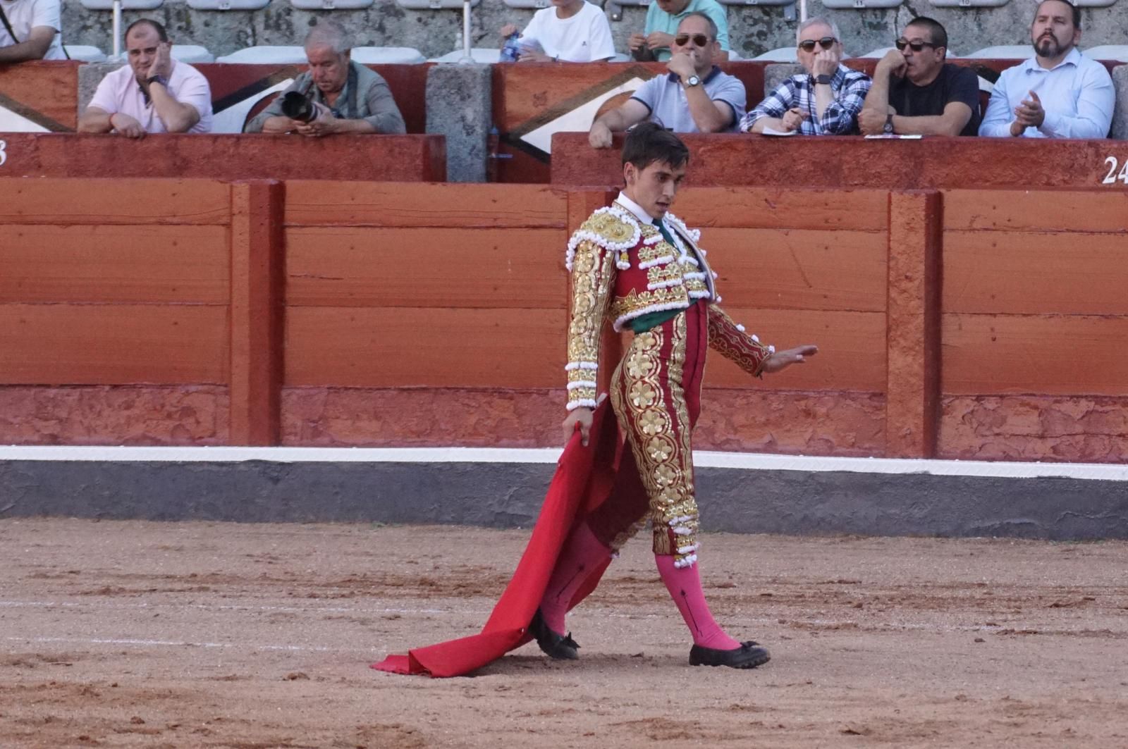 Presencia salmantina por partida doble en la primera corrida de la feria: Damián Castaño e Ismael Martín junto al mexicano Diego San Román