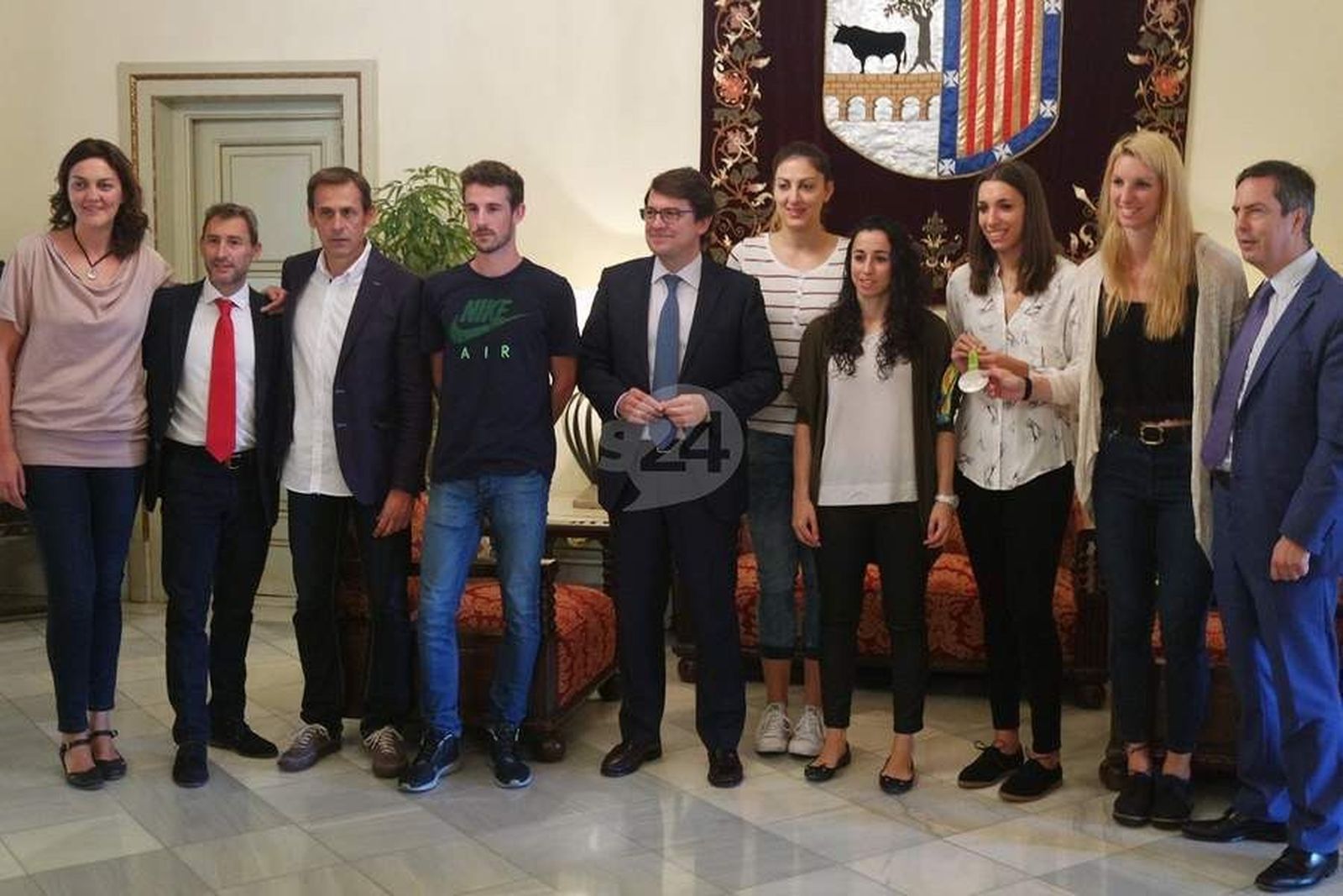 El Ayuntamiento homenajea a los deportistas y técnicos salmantinos participantes en la cita de Río de Janeiro