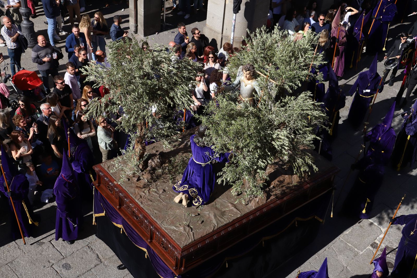 cofradia-de-la-santa-vera-cruz-disciplina-y-penitencia-22