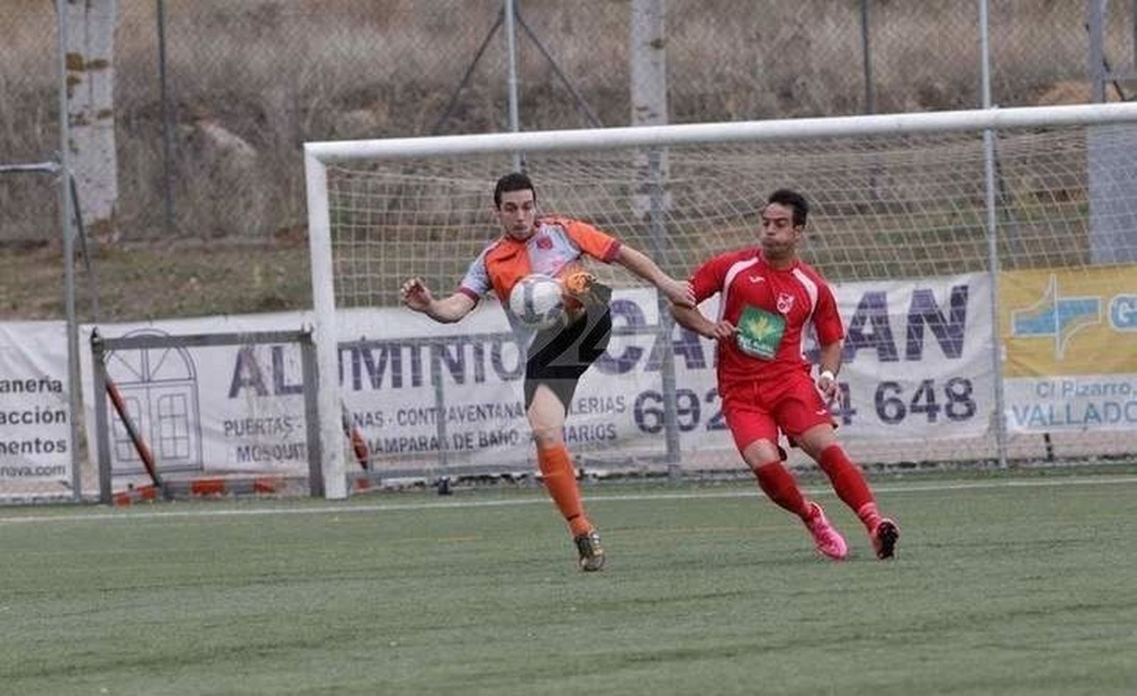 Carbajosa, Navega y Peñaranda miran hacia abajo y hacia arriba