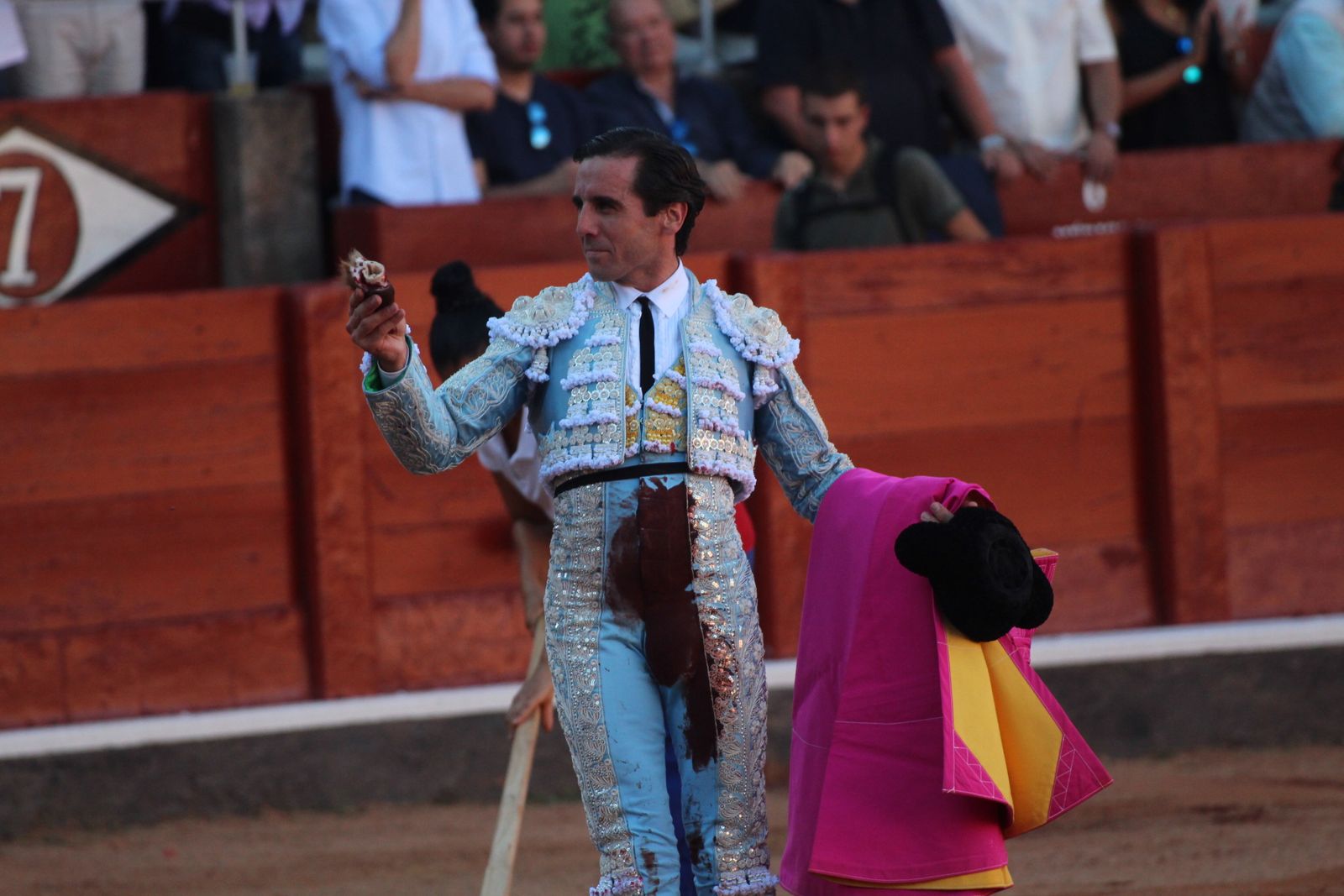 Emilio de Justo, Juan Ortega y Roca Rey inauguran el cartel de figuras en la feria de Salamanca: la corrida de Garcigrande en imágenes