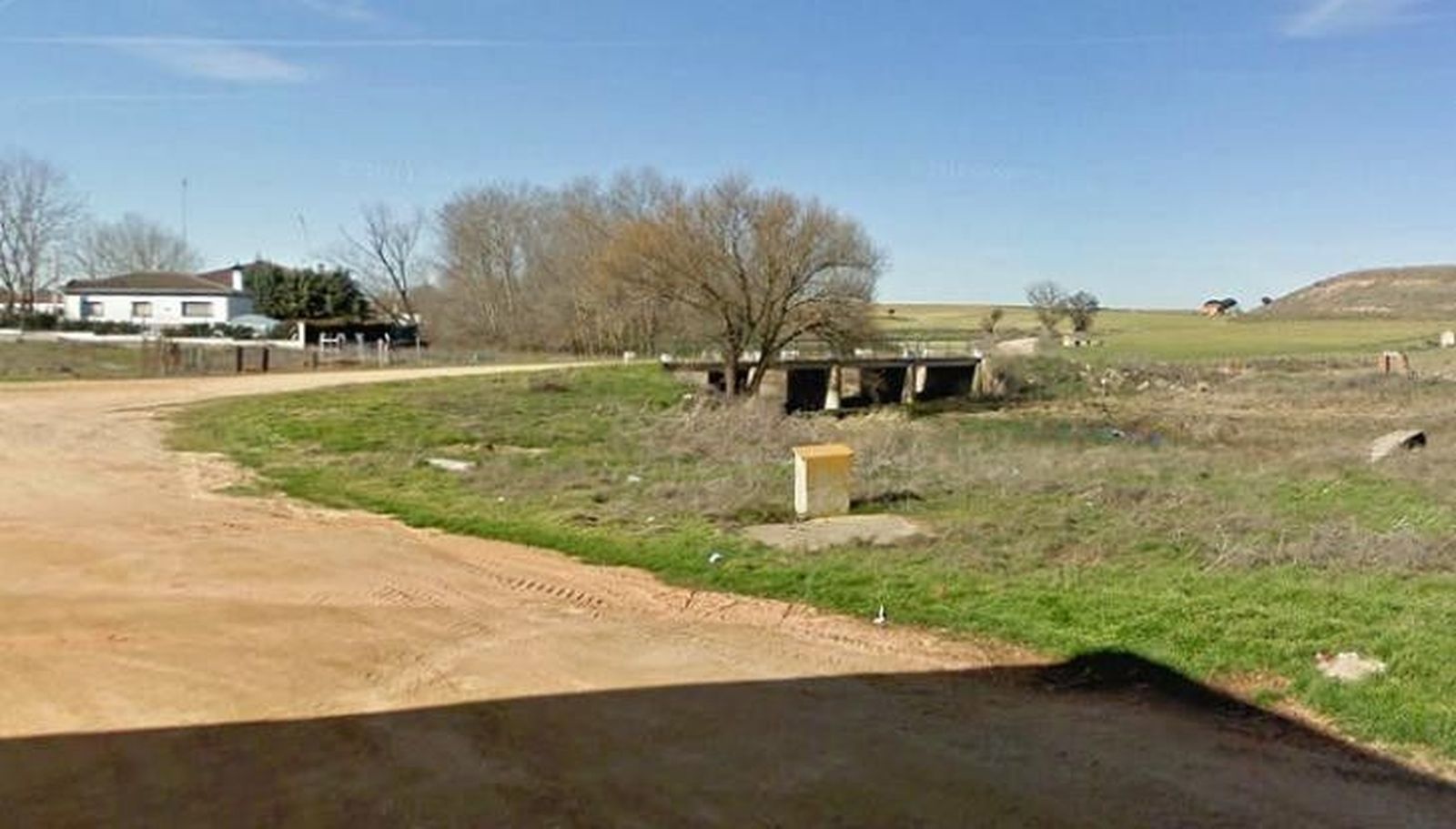 Fallece un hombre de 80 años al caerse de la bicicleta junto a Espino de la Orbada