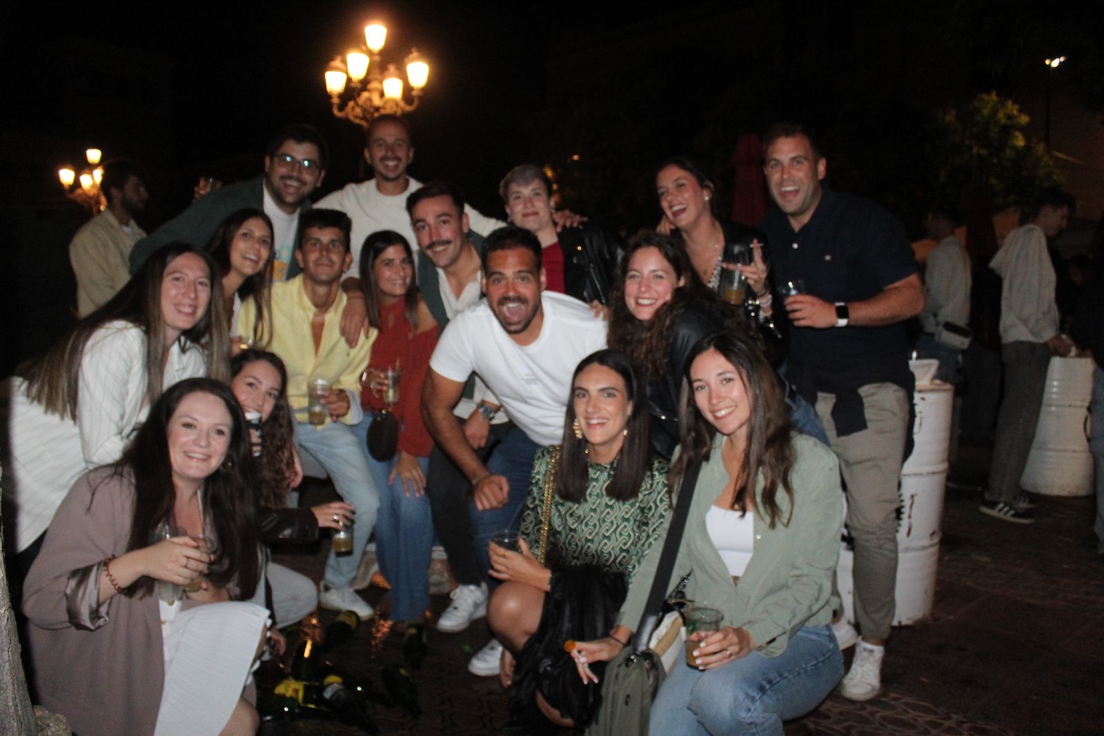 La Feria de Día se llena en la tarde-noche de este viernes, punto de partida del fin de semana