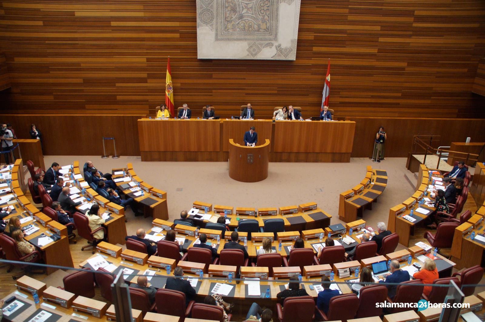 Investidura Mañueco (31)