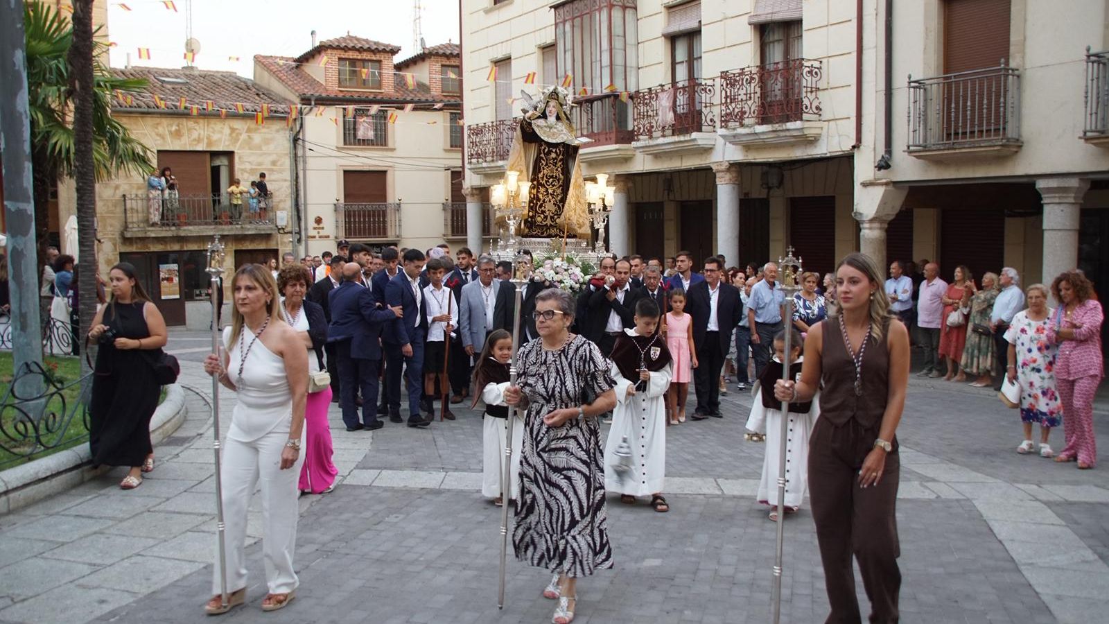Procesión del regreso a clausura de Santa Teresa de Jesús