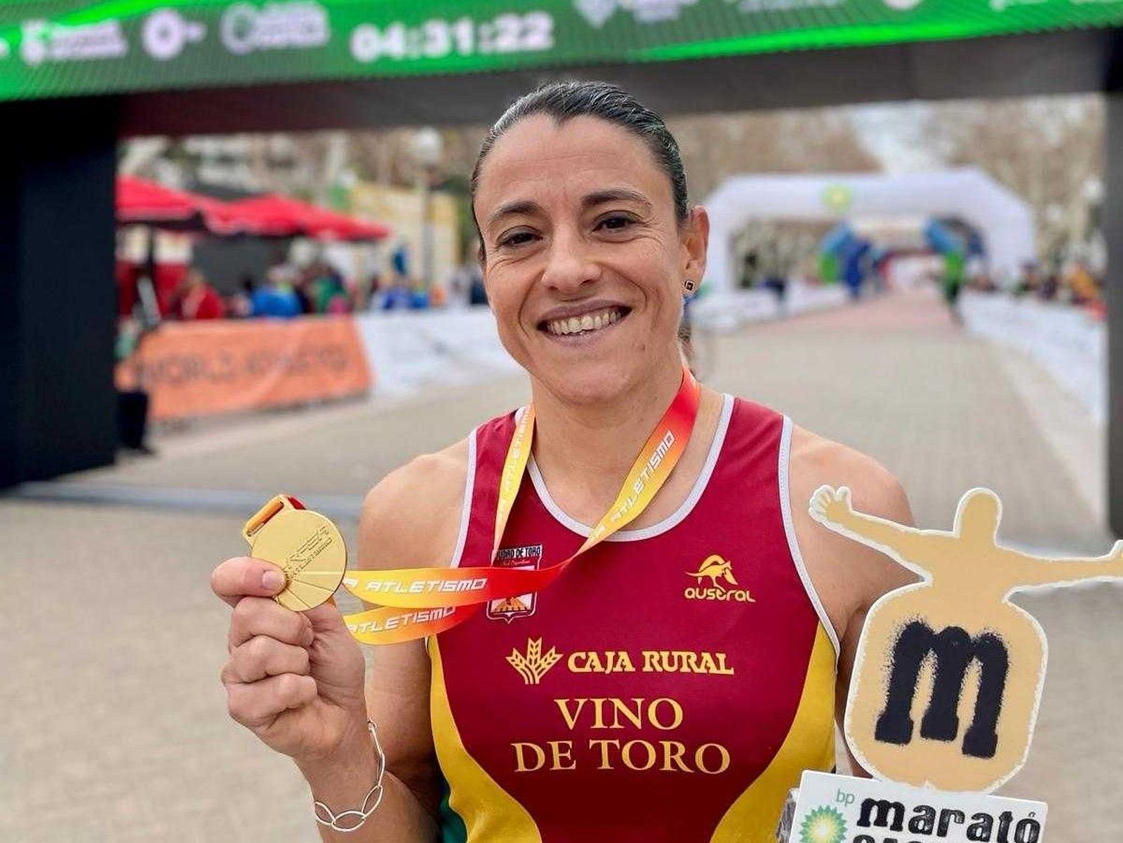 Verónica Sánchez, campeona de España de Maratón con el Vino de Toro Caja Rural Verónica Sánchez, campeona de España de Maratón con el Vino de Toro Caja Rural