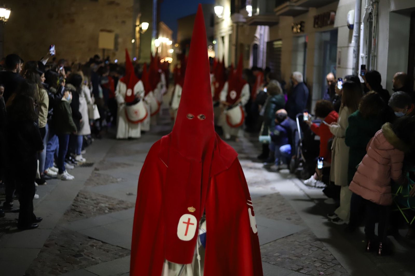 procesion-de-la-cofradia-del-silencio-foto-maria-lorenzo-12