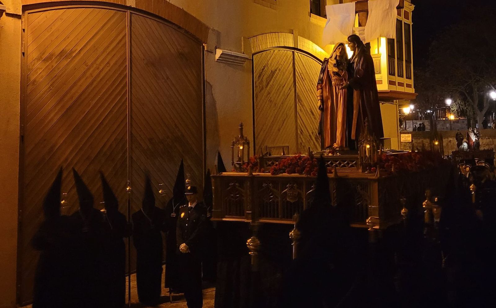 El Santo Entierro procesionó en Zamora durante más de ocho horas