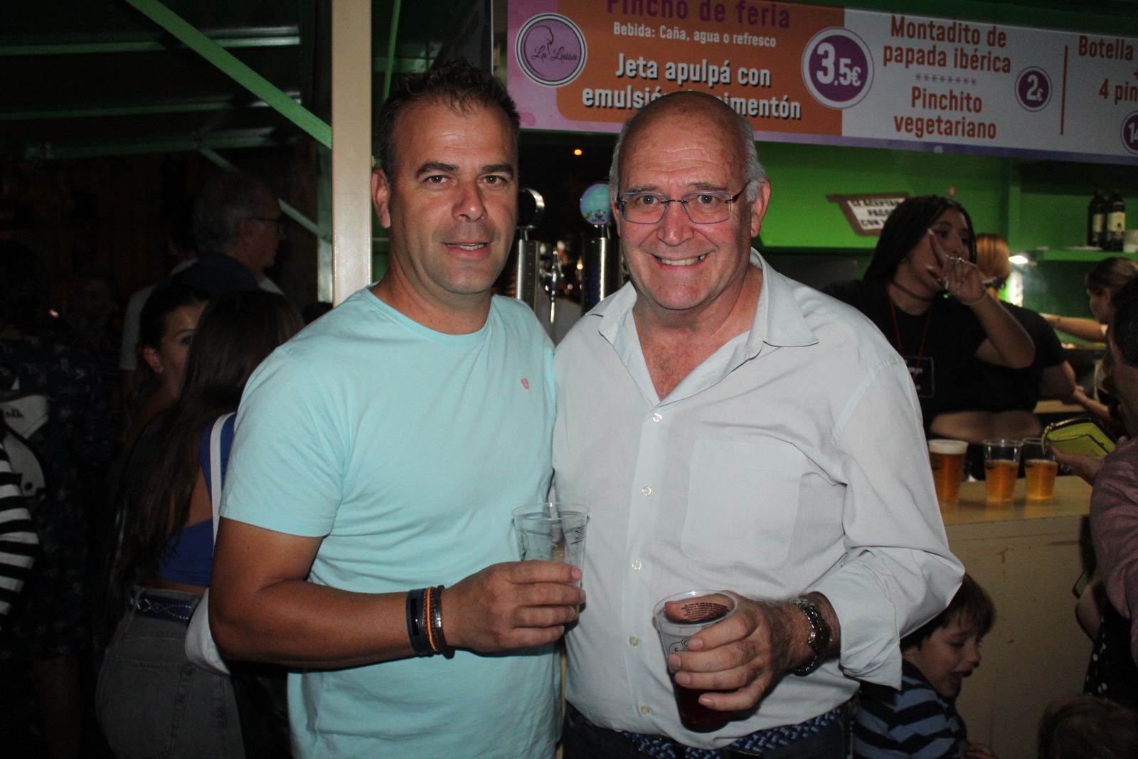 Ambiente en la Feria de Día en la tarde de este viernes