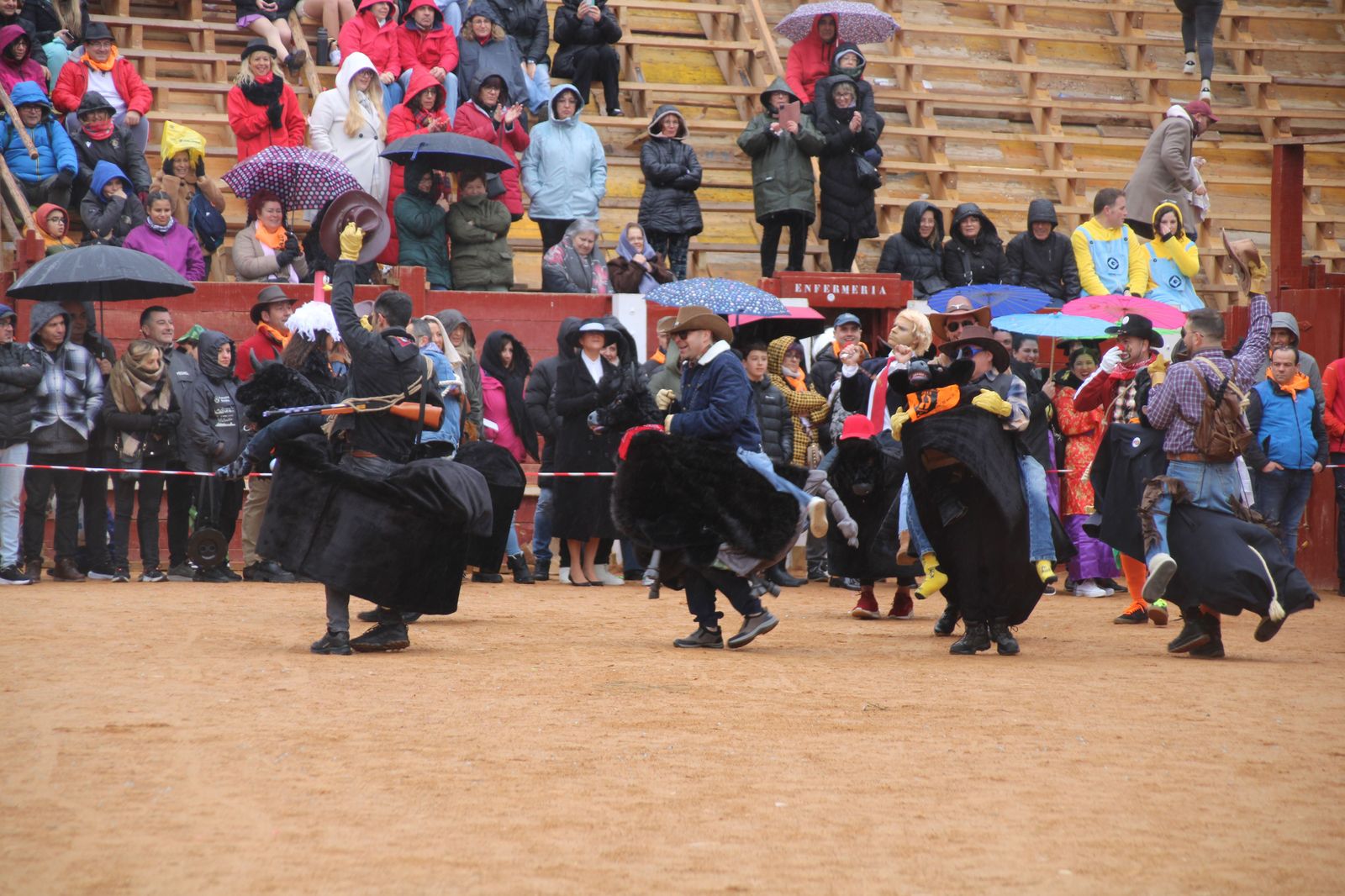 desfile-disfraz-callejero-sabado-carnaval-ciudad-rodrigo-2025-80