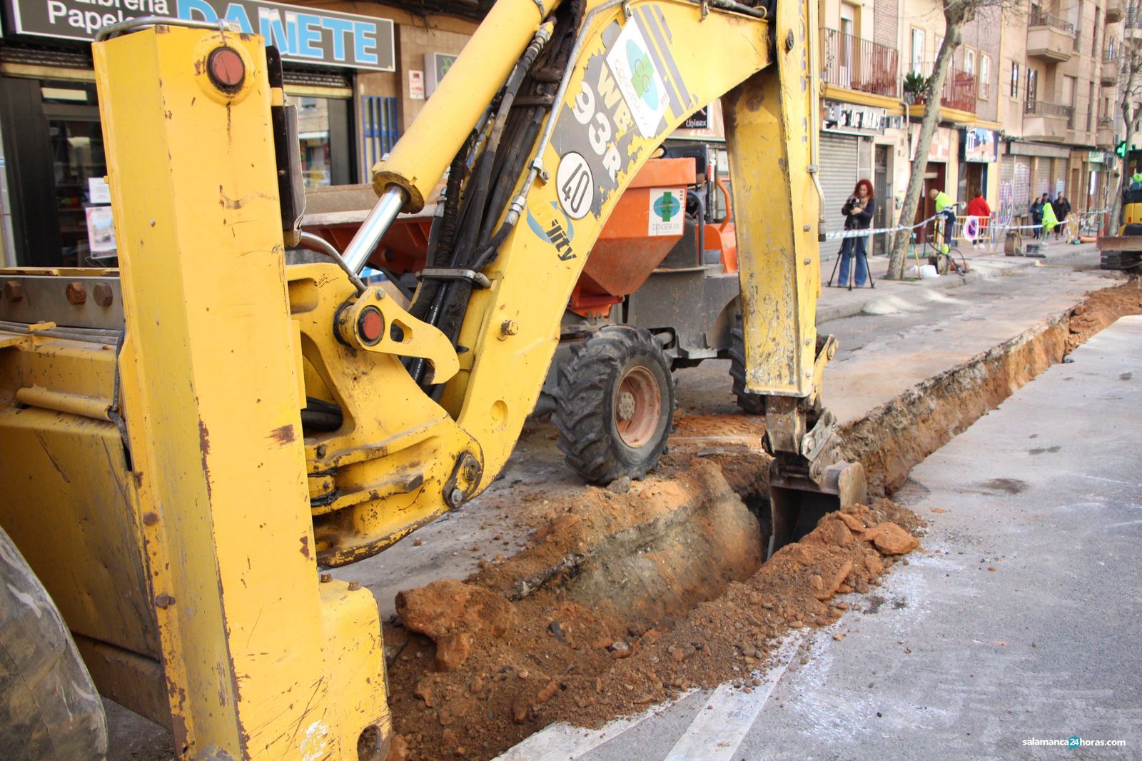 Imagen de archivo, pre pandemia, de una obra similar en la avenida de Comuneros | S24H