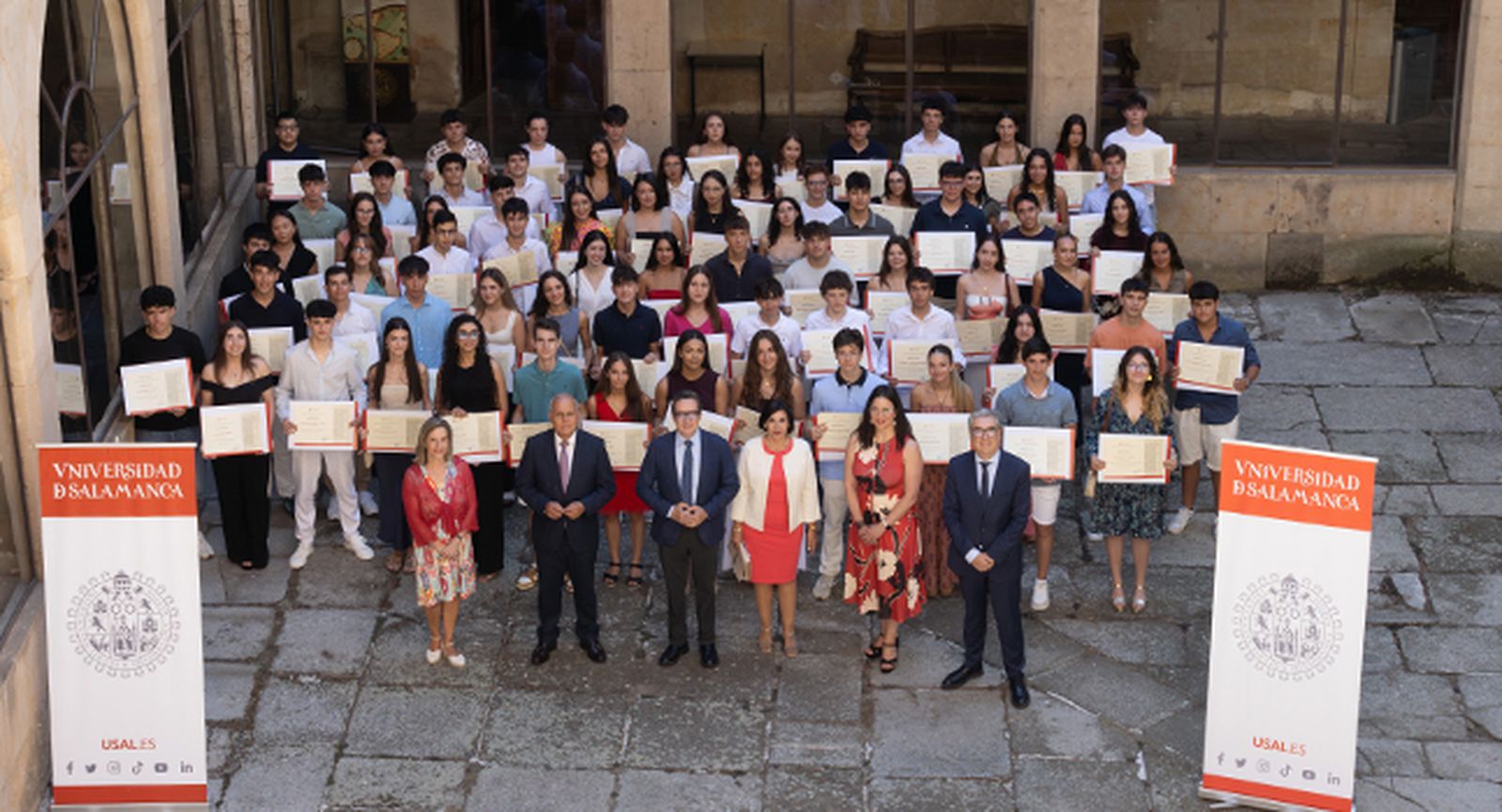Los 100 mejores alumnos de la PAU reciben sus premios en la USAL