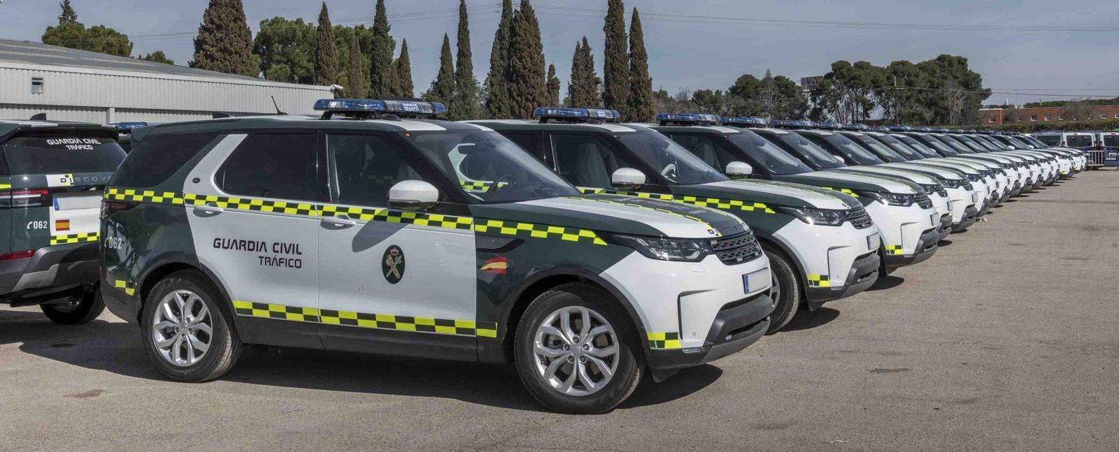 LR Discovery Flota Direccioìn General de Traìfico 2 1800x728
