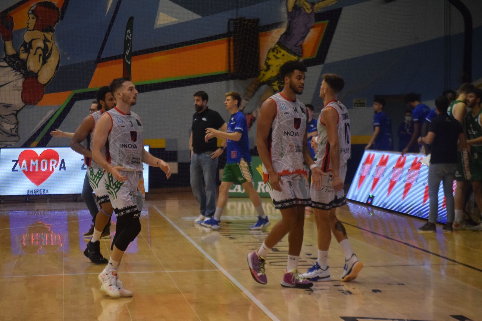 Los zamoranos acuden a un tiempo muerto