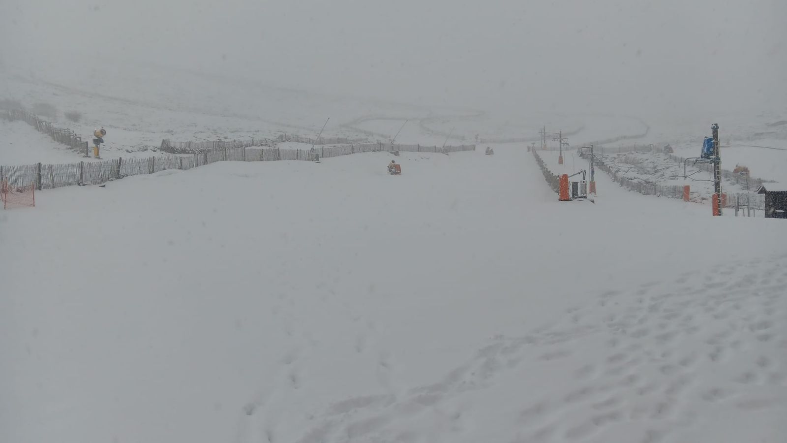 Nieve en la covatilla 16 diciembre 2025.jpg