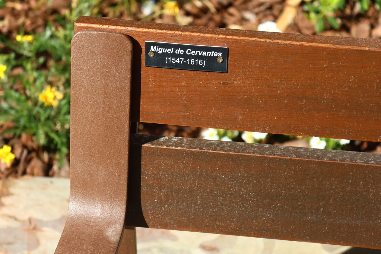 Cuentacuentos y quedada de lectura en el Barrio del Oeste