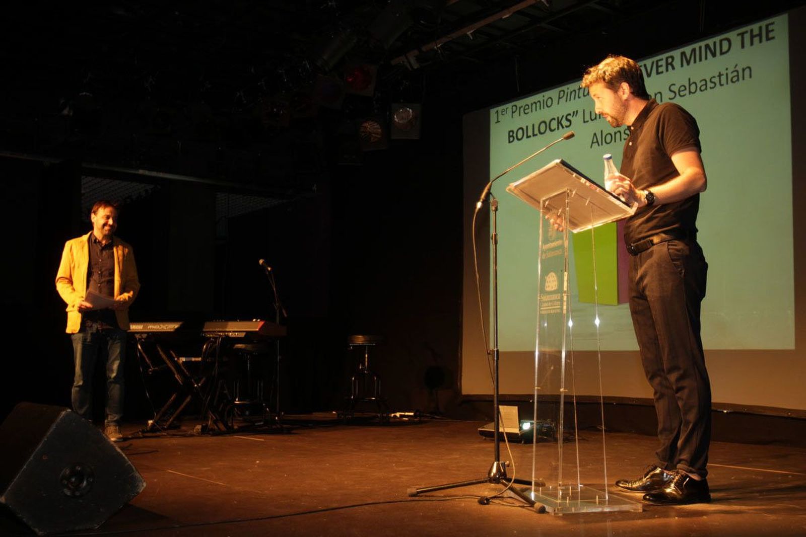 Premios del certamen de jóvenes creadores