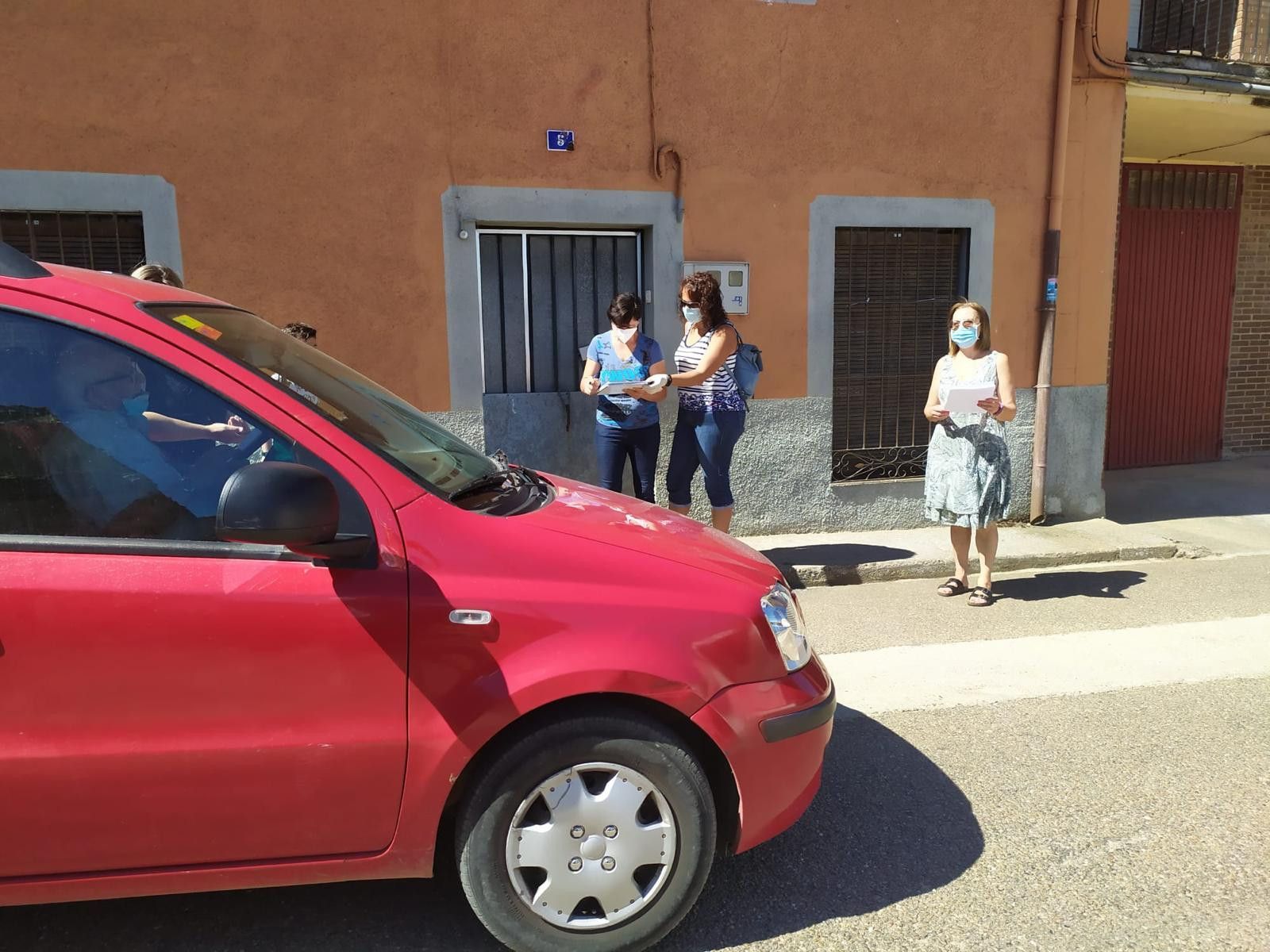 Recogida firmas hiniesta