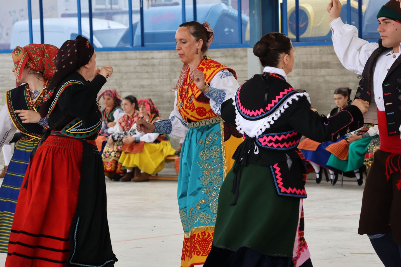 actuacion-fin-de-curso-de-la-escuela-de-baile-dona-urraca-50