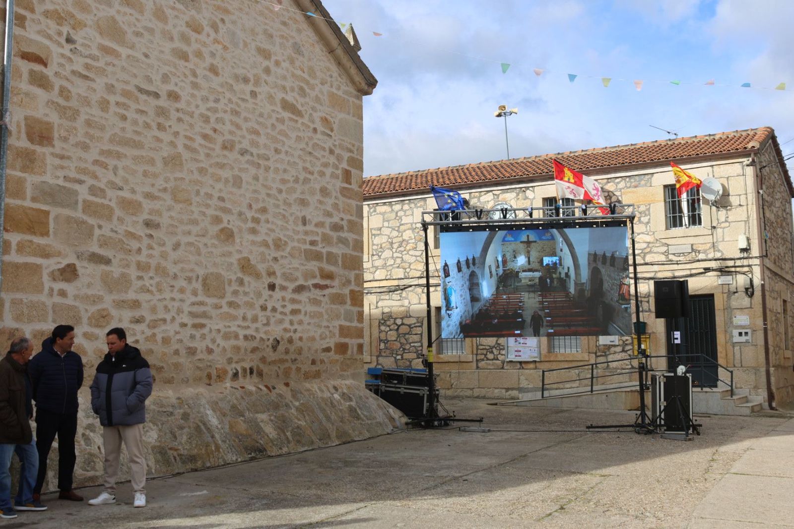 Funeral de Silvestre Sánchez Sierra en Aldearrodrigo.jpg