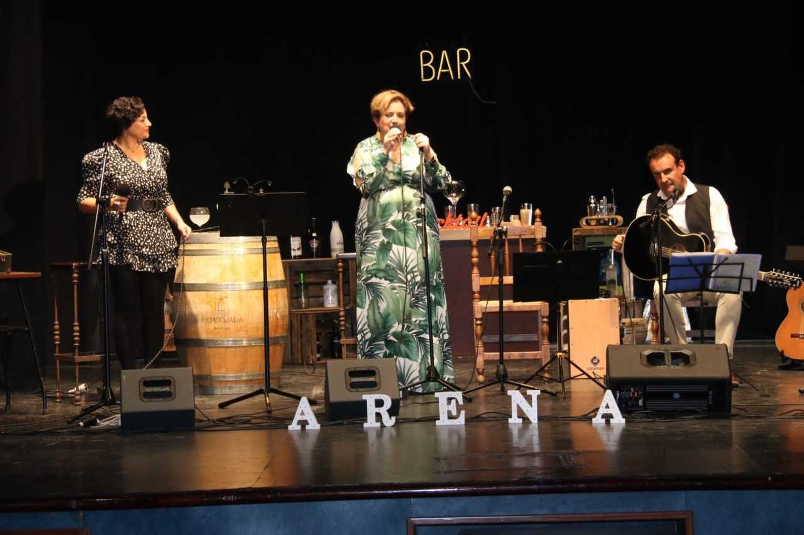 Actuación grupo 'Arena' en Peñaranda