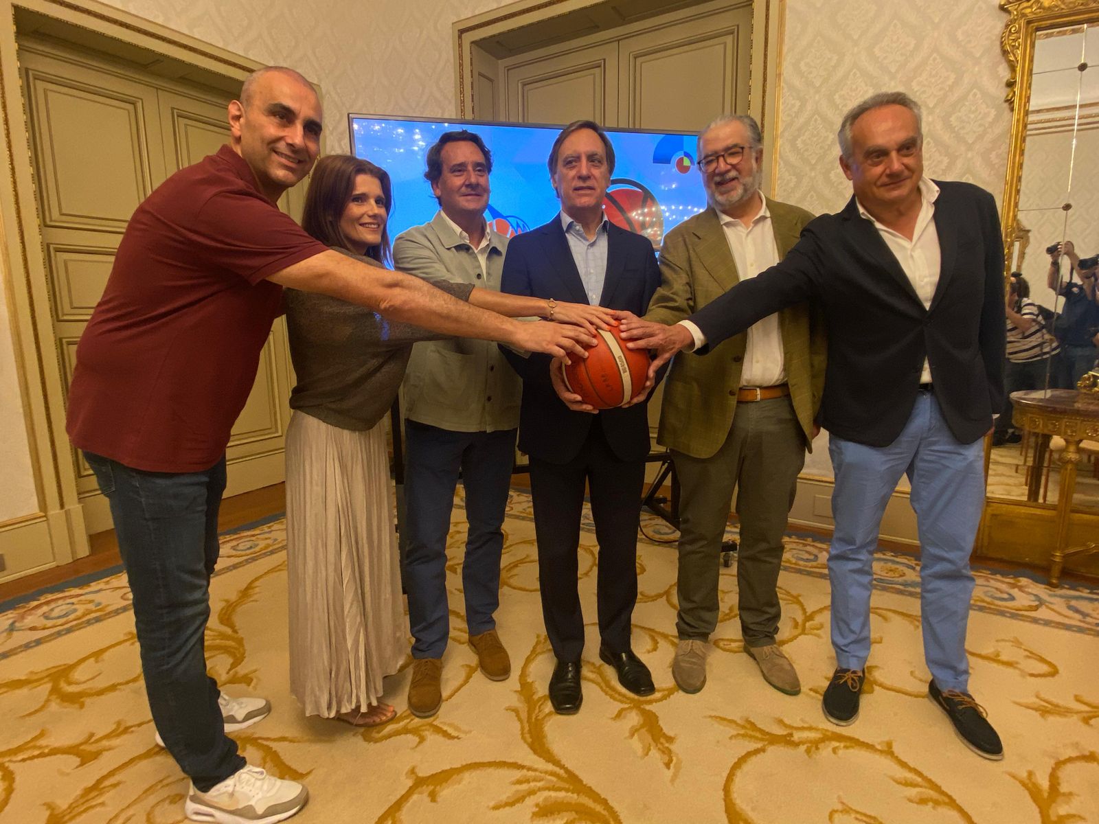 Fusión en un único club Perfumerías Avenida y CB Tormes