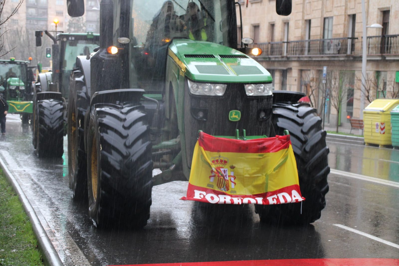En imágenes la marcha con tractores y vehículos de campo en Salamanca en protesta contra Mercosur