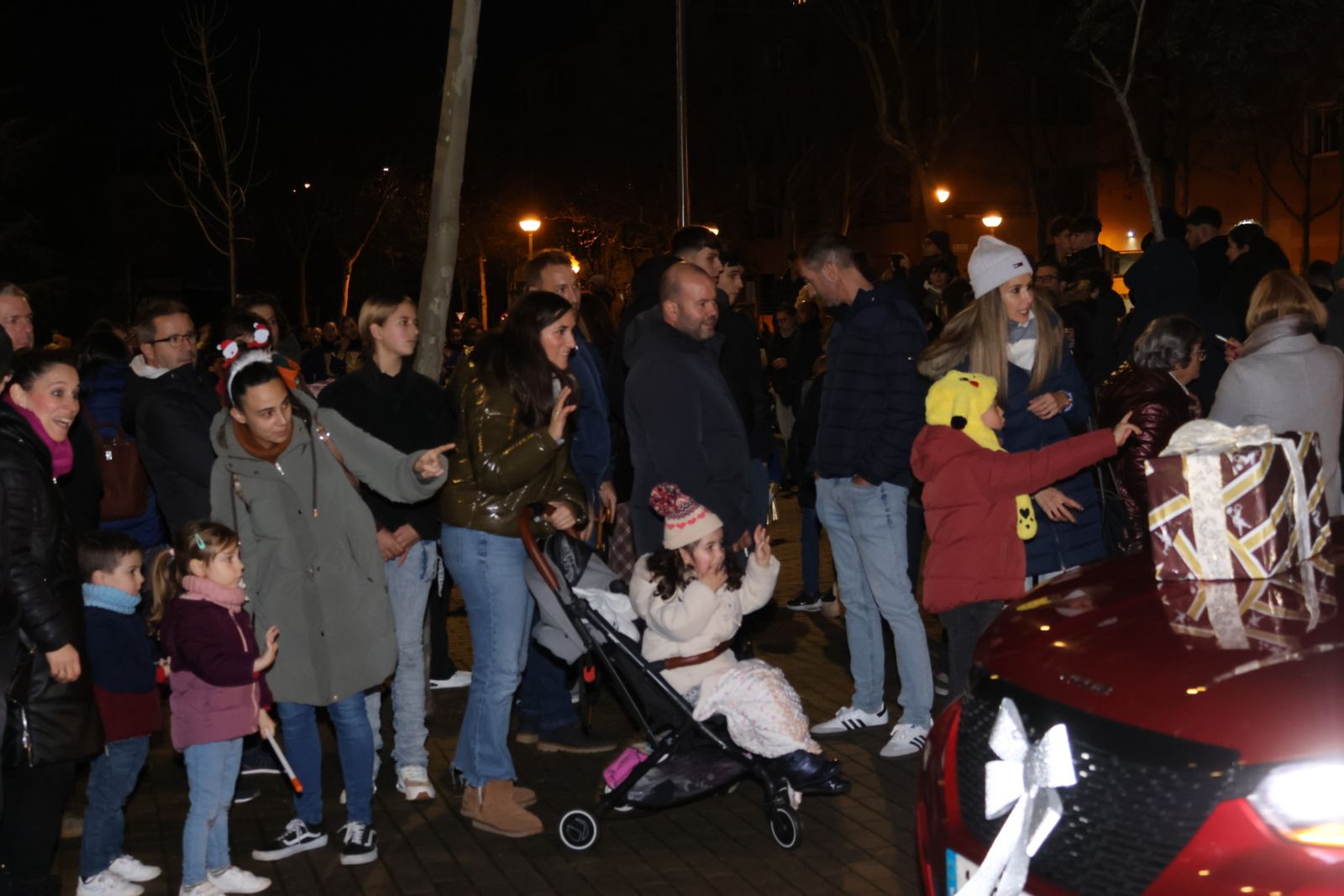 Pasacalles navideño en el barrio de El Zurguén