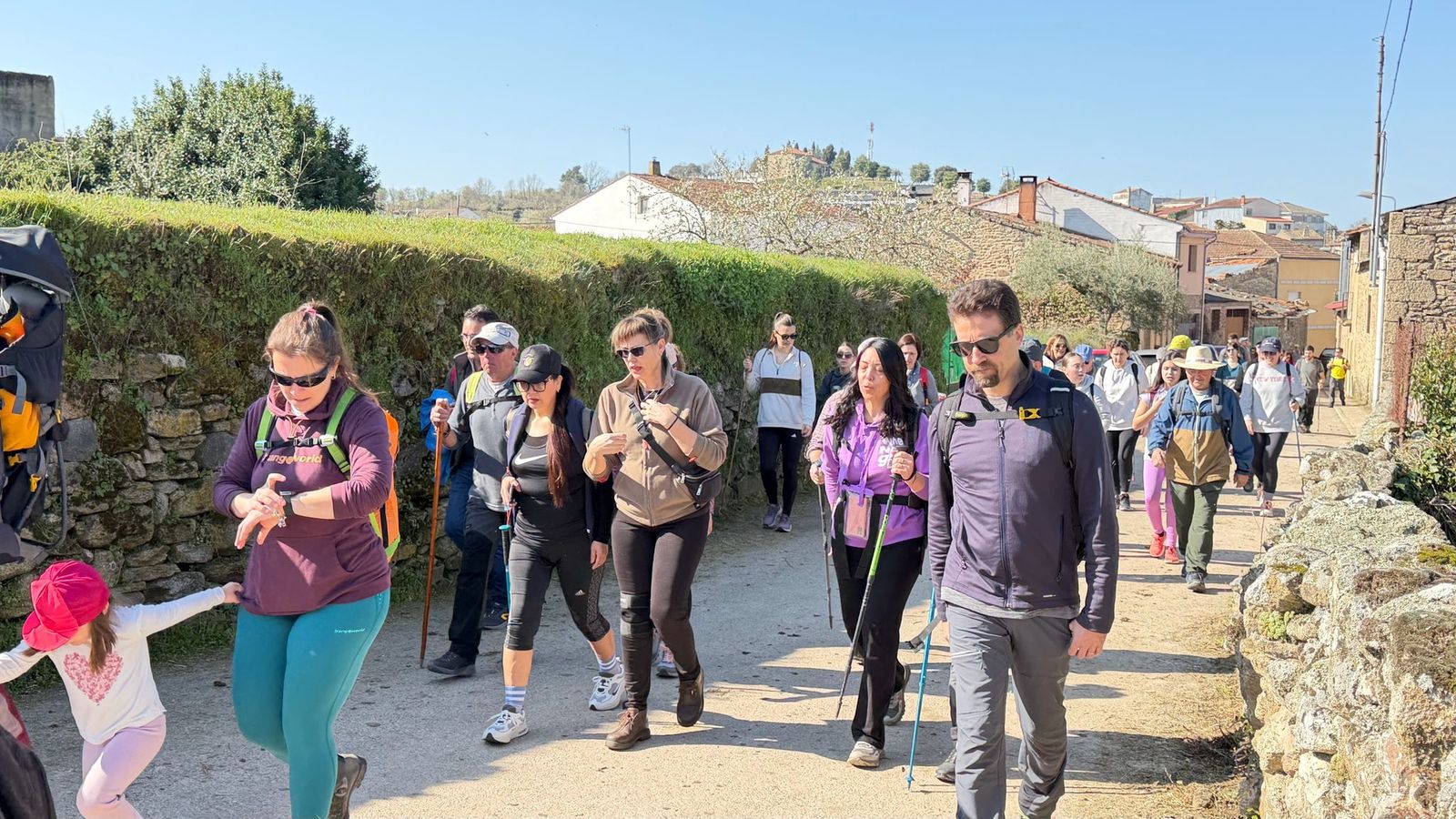 Marcha senderiesta mieza