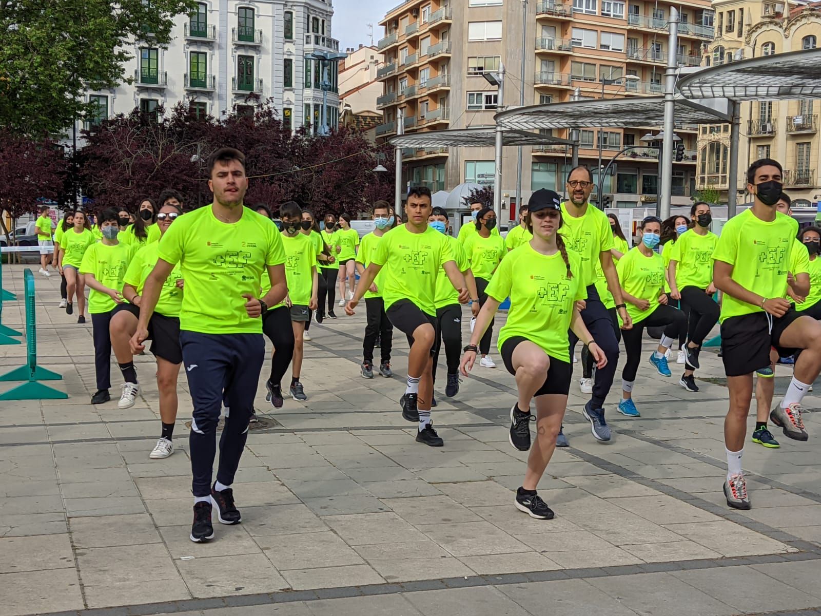 educacion-fisica-en-la-calle-3